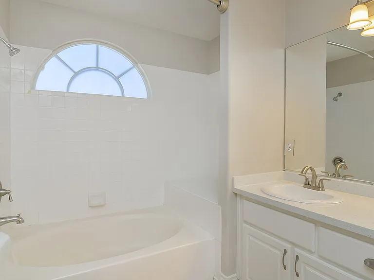 9854 Silver Chaps Ct — Photo 14