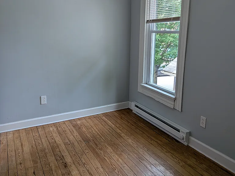 1925 W 77th St #2 — Photo 15
