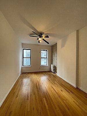 4th image of 1640 3rd Ave #1B