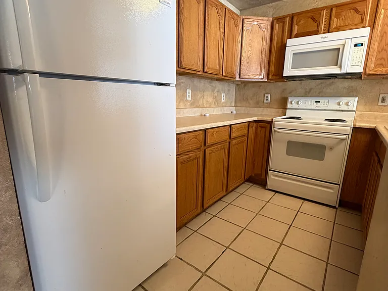 5609 Orchard Ln — Photo 6