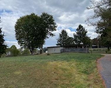 3240 Gallipolis Rd, Oak Hill, OH, 45656