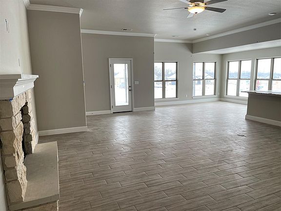 entry way to kitchen/dining/great room
