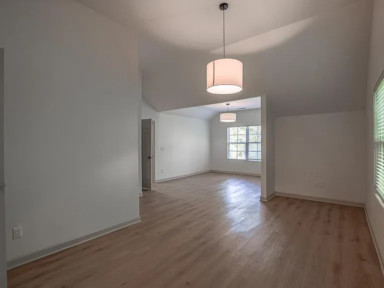 70 Gardenia Dr NW — Photo 28