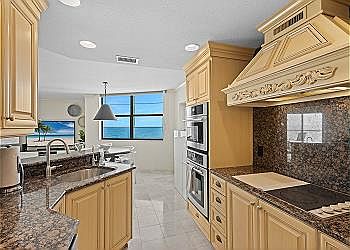 2nd image of 1000 Longboat Club Rd Unit 601