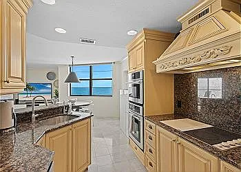 1000 Longboat Club Rd #601 — Photo 2