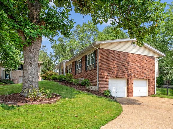 3rd image of 10510 Copperfield Dr