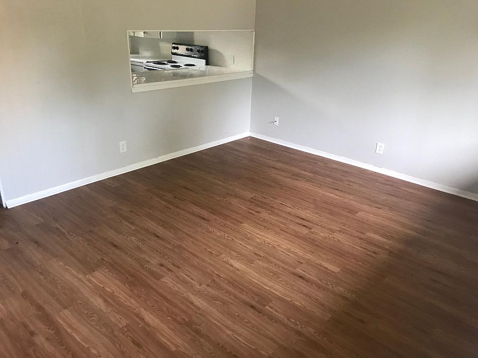 Unit A Livingroom