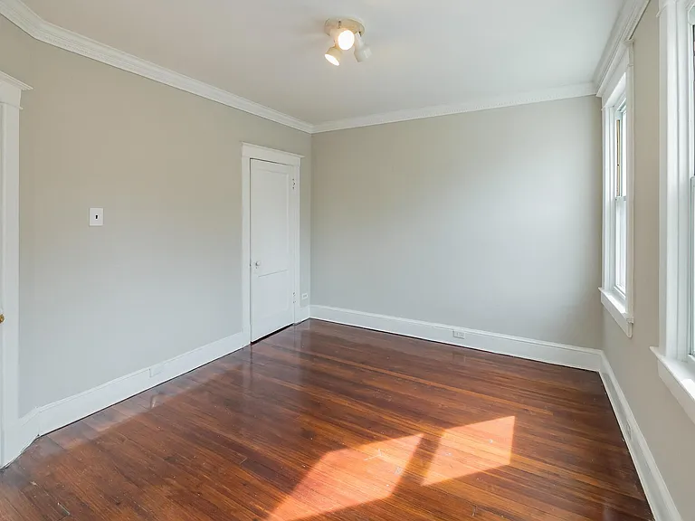 2035 37th St NW — Photo 4