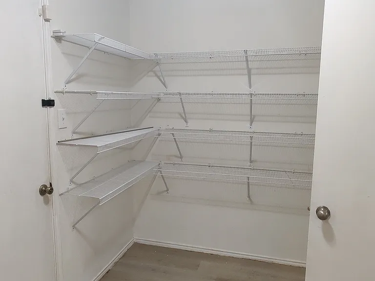 801 Green Heath Ave — Photo 22