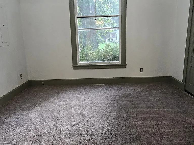 1620 N National Ave — Photo 3