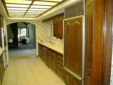 1009 Gillespie Pl, Garden City, KS 67846 | Zillow