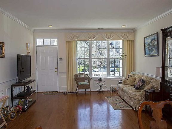 3rd image of 5 Gasko Rd