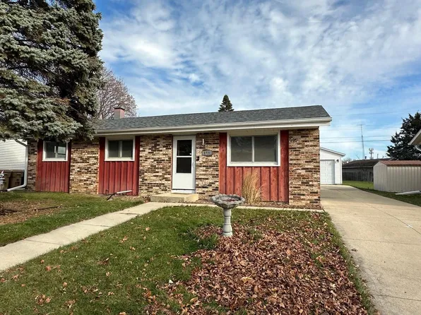 1721 19th AVENUE, Kenosha, WI 53140