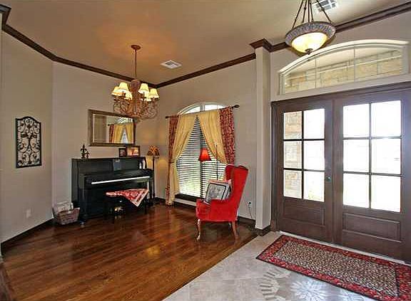 3rd image of 9613 SW 35th St