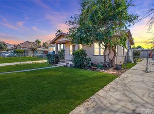 2046 11th St, Riverside, CA 92507