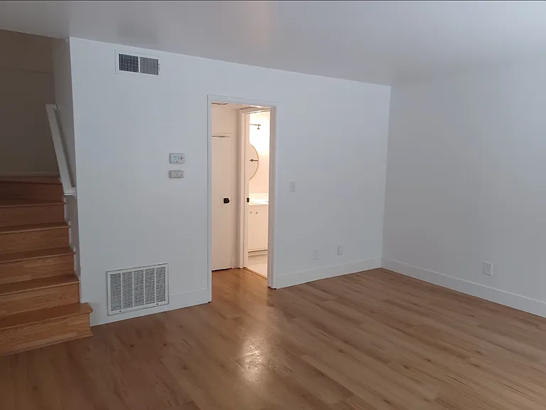 5300 Winfield Way #2 — Photo 3