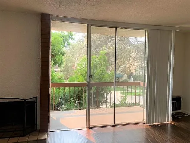 2 bed, 1200 sqft, $3,395 — Photo 2