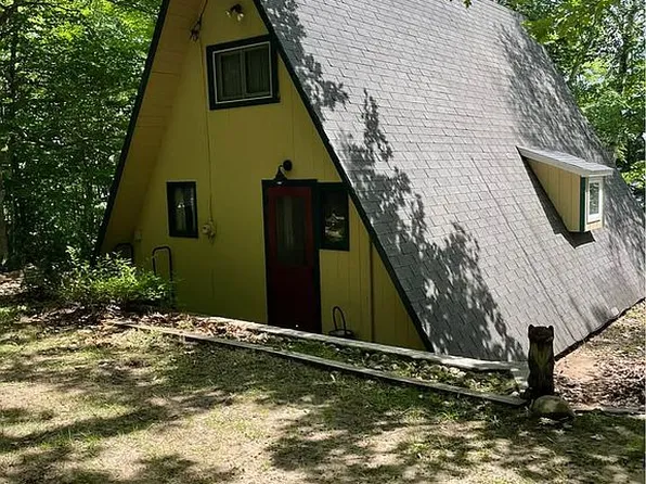 33044 W North Shore Dr, Eckerman, MI 49728