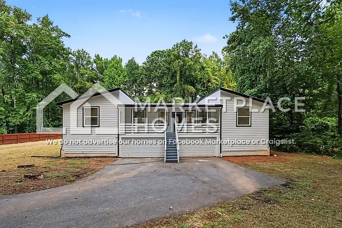 4 bed, 3.5 bath, 3040 sqft, $3,195 — Photo 2