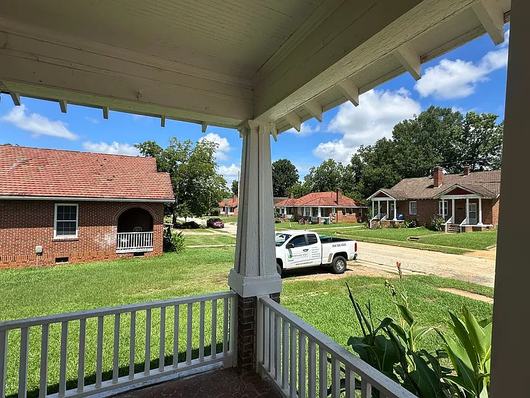618 Grier St — Photo 2