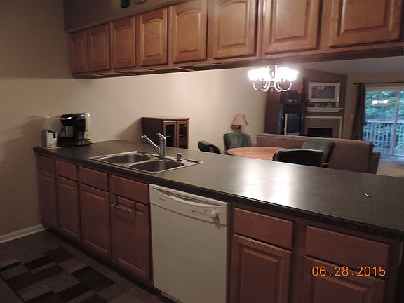 5th image of 11861 River Hills Pkwy