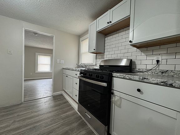 2nd image of 43 Elliott St #2B