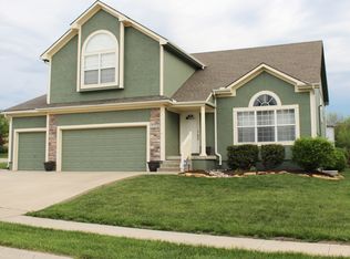 1214 Thompson Cir, Raymore, MO 64083