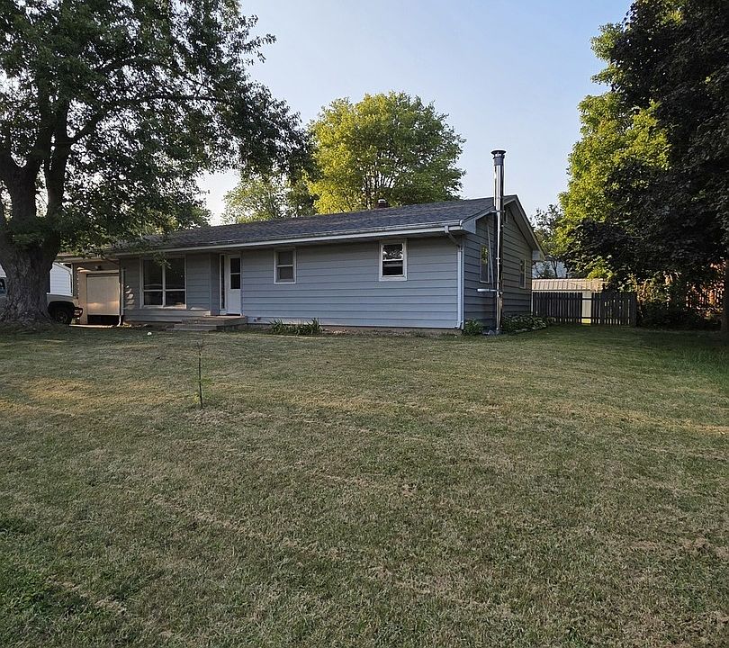 2nd image of 305 W Poplar St