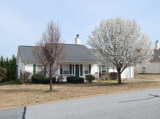 505 Kingfisher Dr, Simpsonville, SC 29680
