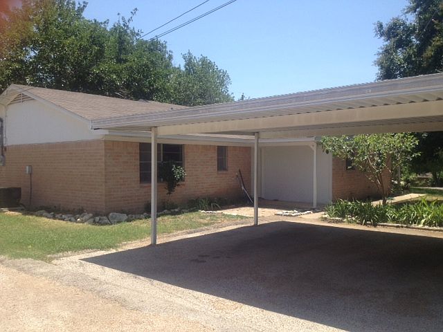 2nd image of 3806 Fairway Dr