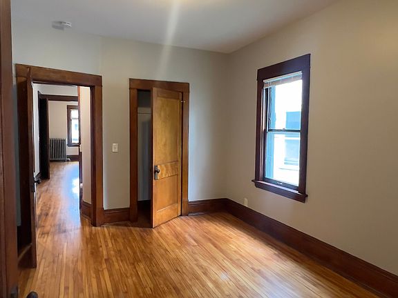 3rd image of 3209 Hennepin Ave S #1