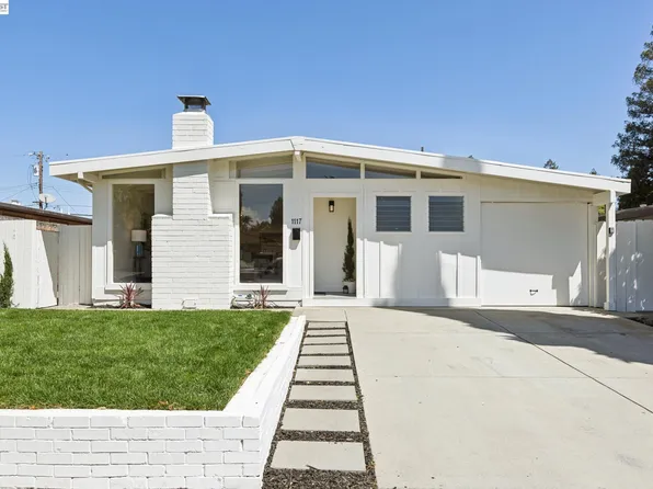 1117 Poinciana Dr, Sunnyvale, CA 94086