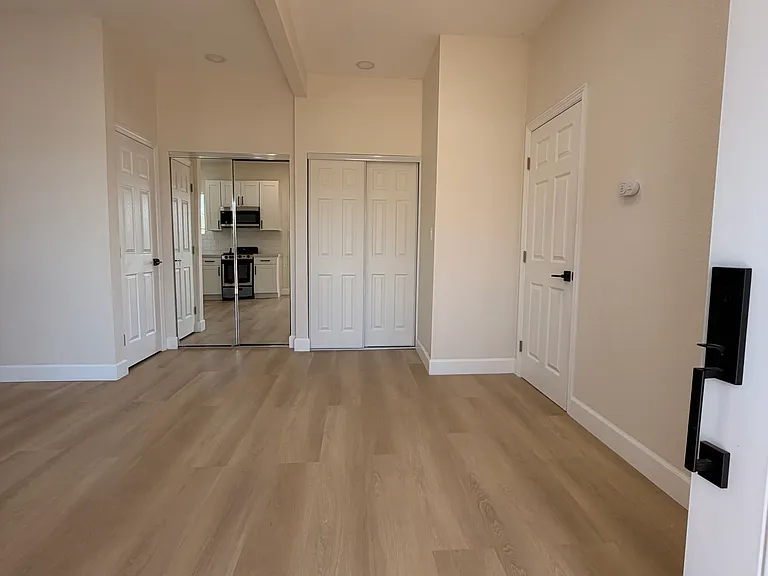 6905 Saranac St #6905 — Photo 4