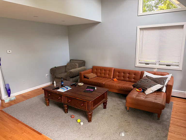 37 Isabelle Dr — Photo 18
