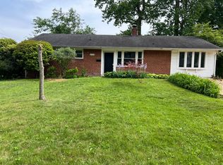 6713 Bostwick Dr, Springfield, VA 22151