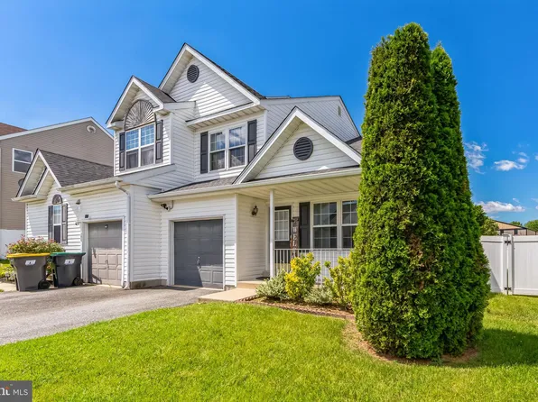304 Paddington Dr, Bear, DE 19701