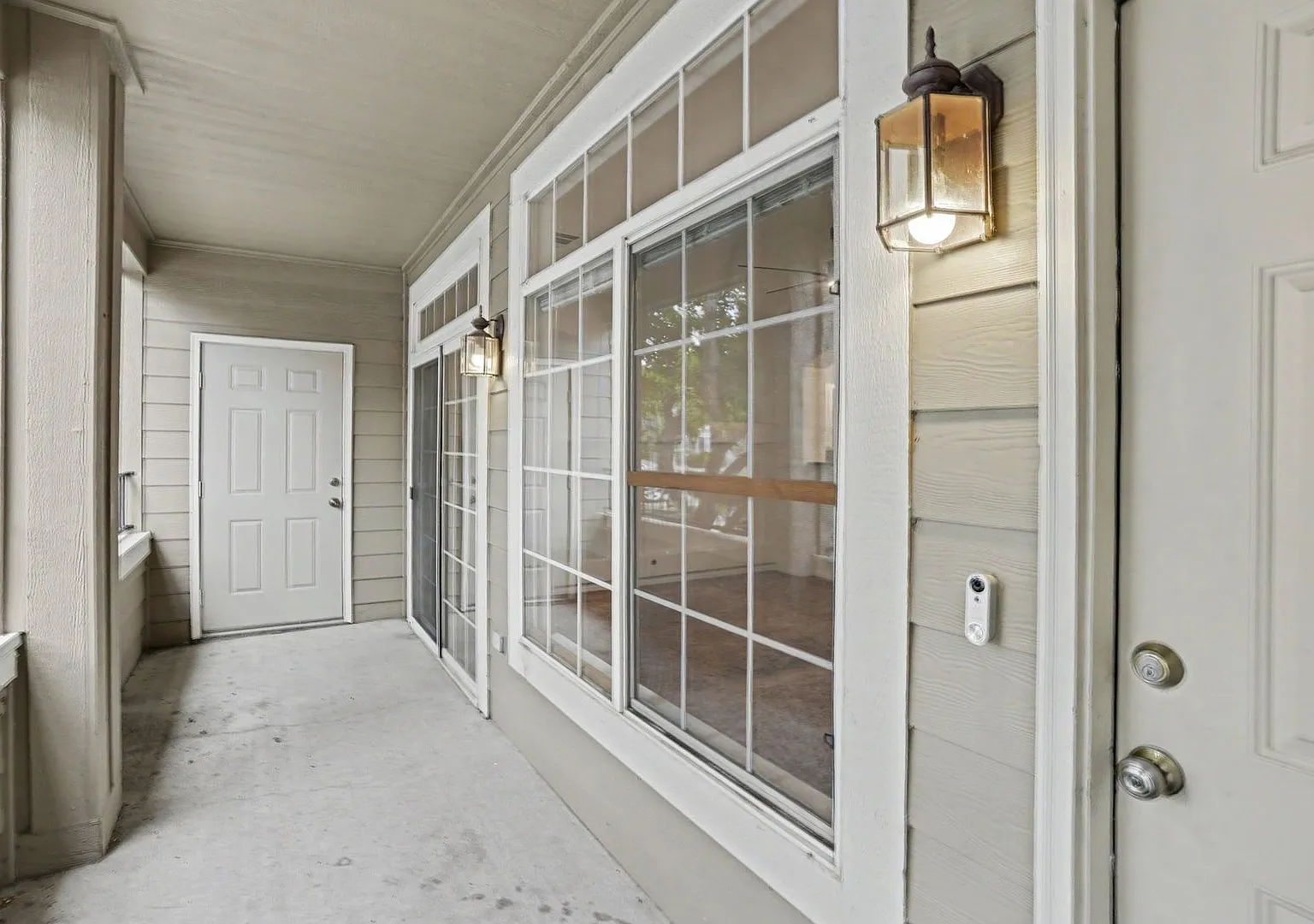Spacious 2BR/2BA Aurora Condo | Garage, Community Pool & In-Unit Laundry — Photo 4