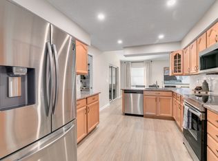 668 Glengary Ln, Palm Harbor, FL 34683