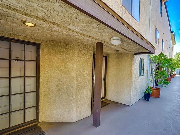 3rd image of 534 E Cypress Ave
