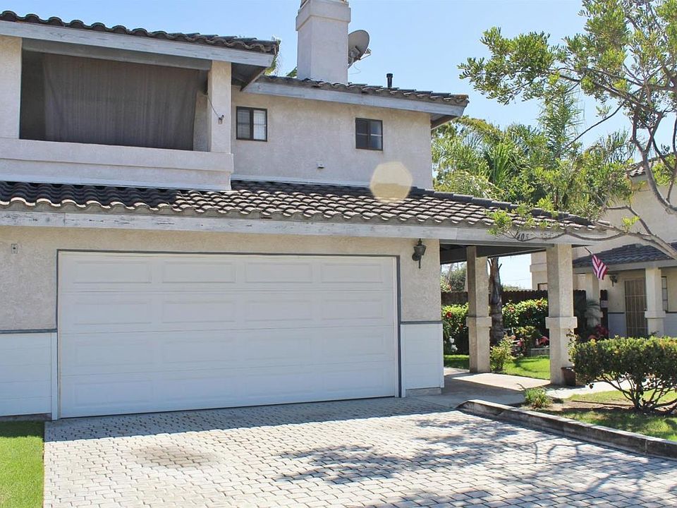 1st image of 405 Canterbury Way