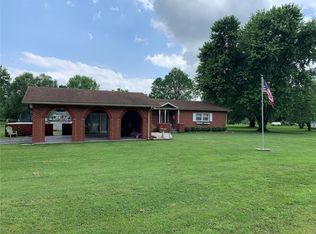 16897 Kneedler St, Lebanon, MO 65536