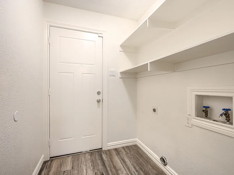 1246 Woodburn Trl — Photo 22