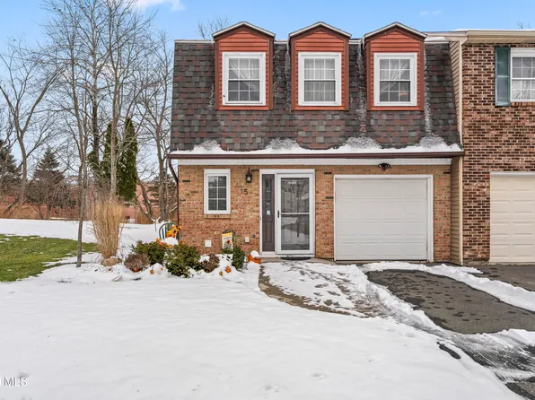 15 Stirrup Drive, East Greenbush, NY 12061