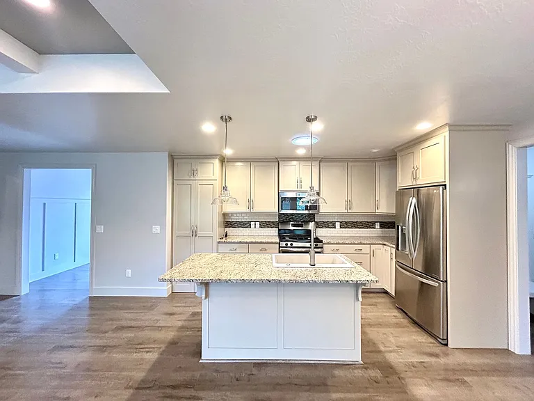 4010 W 25 S — Photo 4