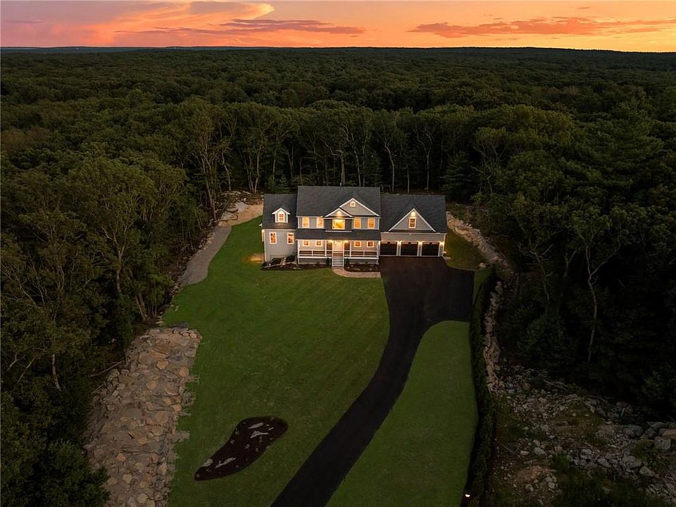 1st image of 35 Beech Crest Rd