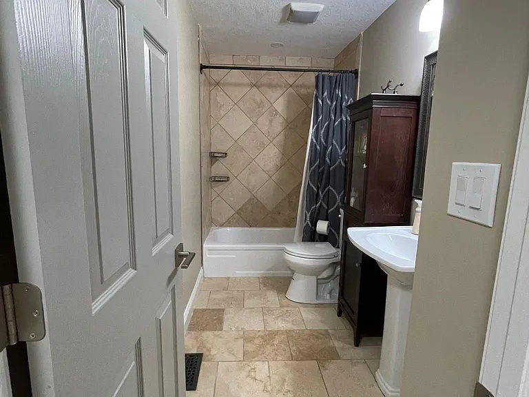 1373 Heritage Lndg — Photo 26