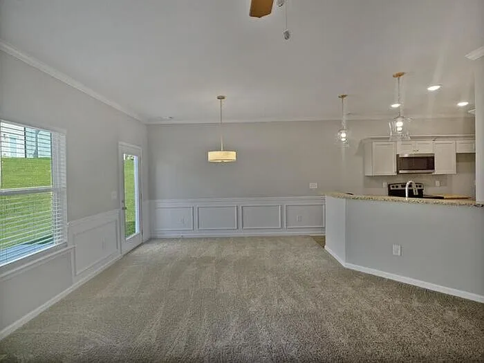 121 Liberty Bell Dr — Photo 6