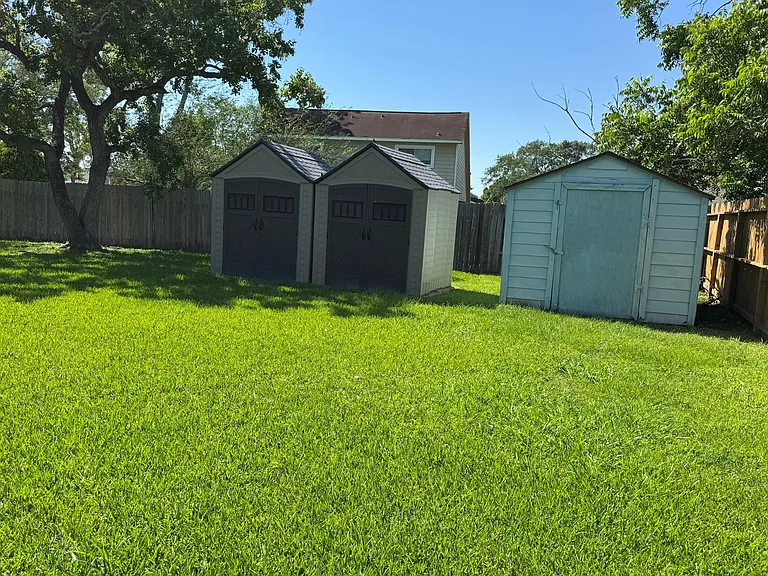 5614 Country Green St — Photo 30