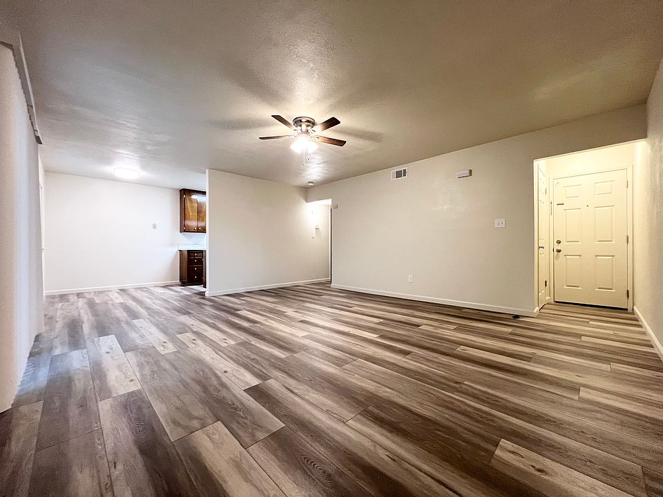 1st image of 633 Stewart St APT 13