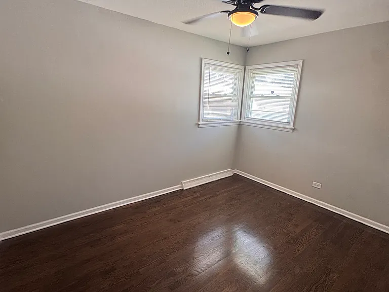 16847 Bulger Ave — Photo 4